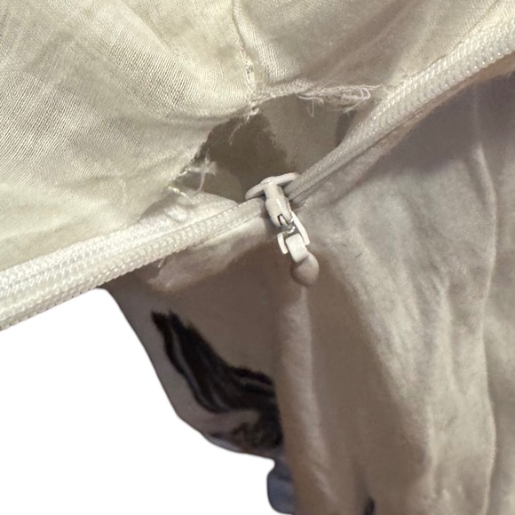 Save The Queen White Printed Maxi Skirt – Size S - Picture 9 of 9